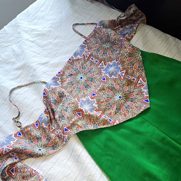Brand new two piece by House of Harlow!!! - Picture 1 of 4